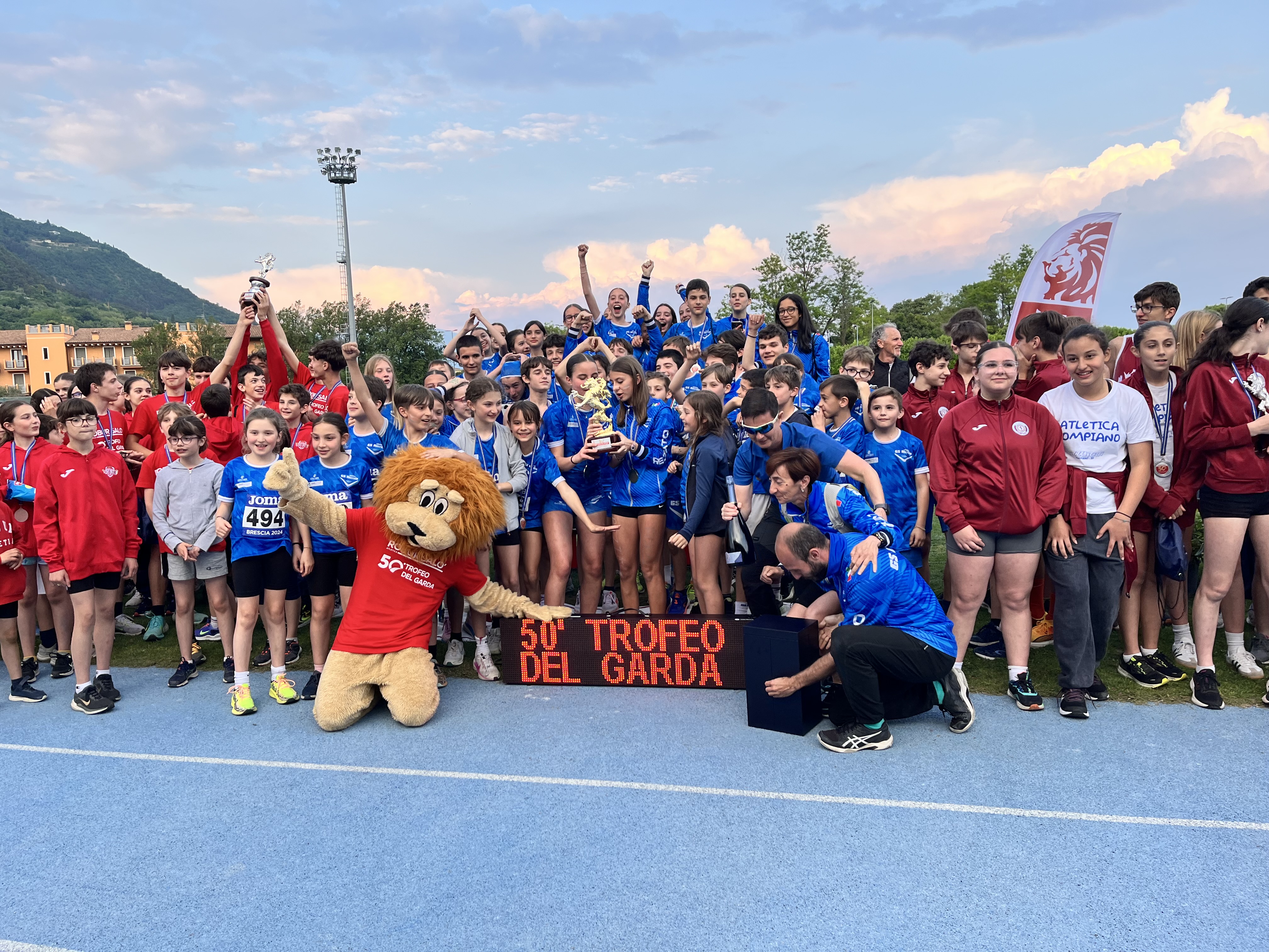 Cinquant’anni di emozioni: il Trofeo del Garda celebra l’atletica giovanile